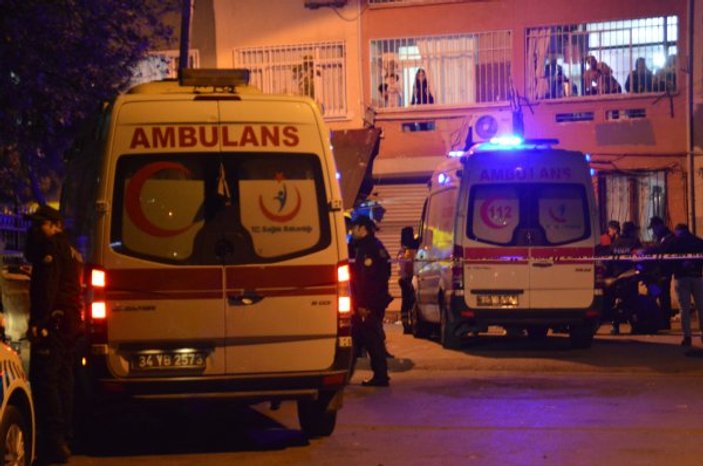 İstanbul'da bir baba, oğlunu ve polisi vurdu