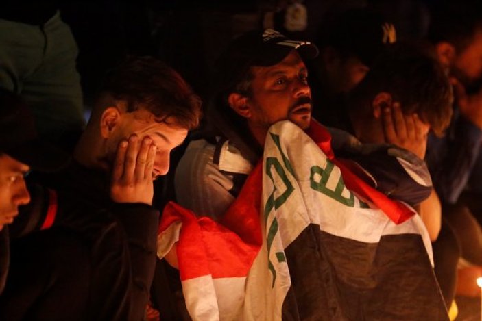 Irak'ta gece yaşanan protestolarda 7 kişi öldü