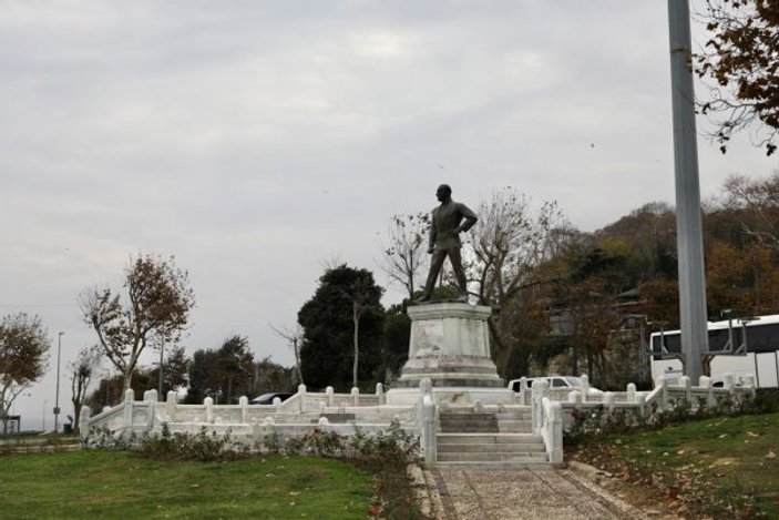 Sarayburnu'ndaki Atatürk heykeli hep temiz kalacak