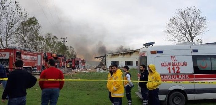 Çatalca'da cam fabrikasında yangın