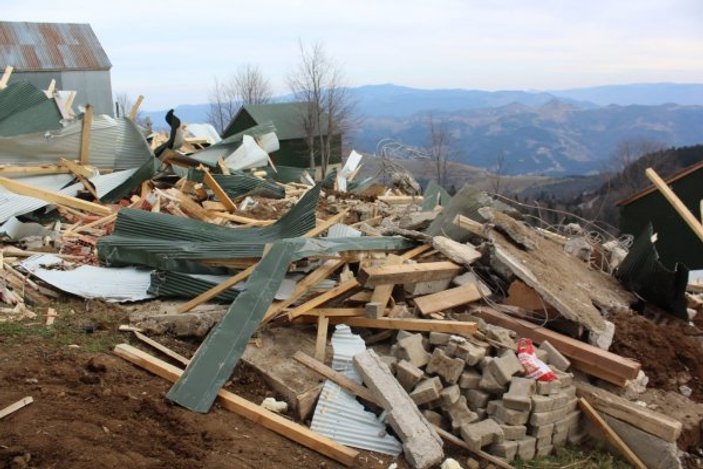 Sis Dağı Yaylası'nda yıkımlar devam ediyor