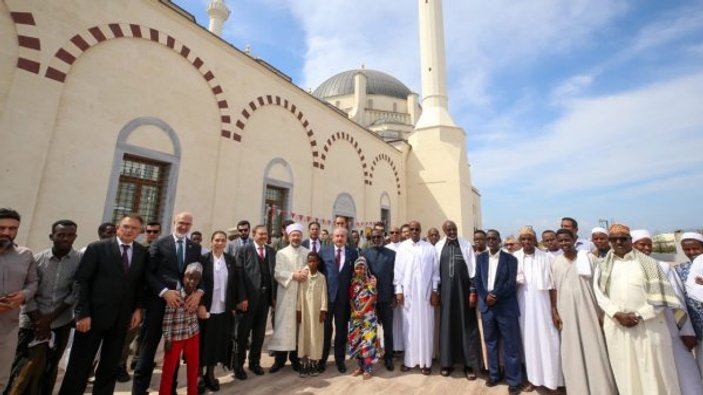 Şentop, Cibuti 2. Abdülhamid Han Camisi'ni açtı