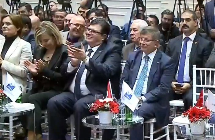 Kemal Kılıçdaroğlu'ndan Ahmet Davutoğlu'na övgüler