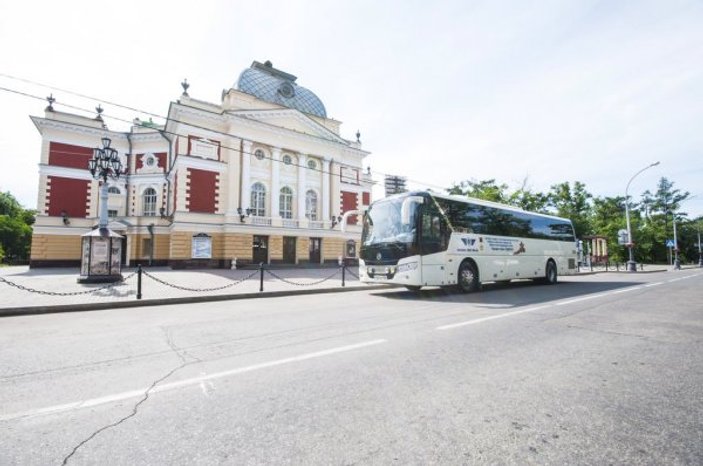 Rusya'da yolcu otobüsü devrildi