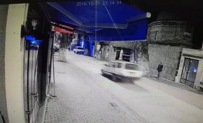 Otomobil altında sürüklen kadının kaza öncesi görüntüleri