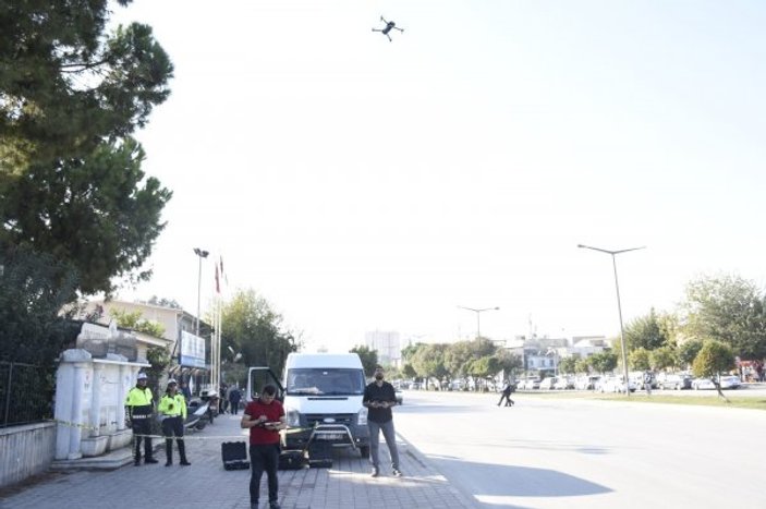 Adana'da drone ile araç içlerine kadar denetim