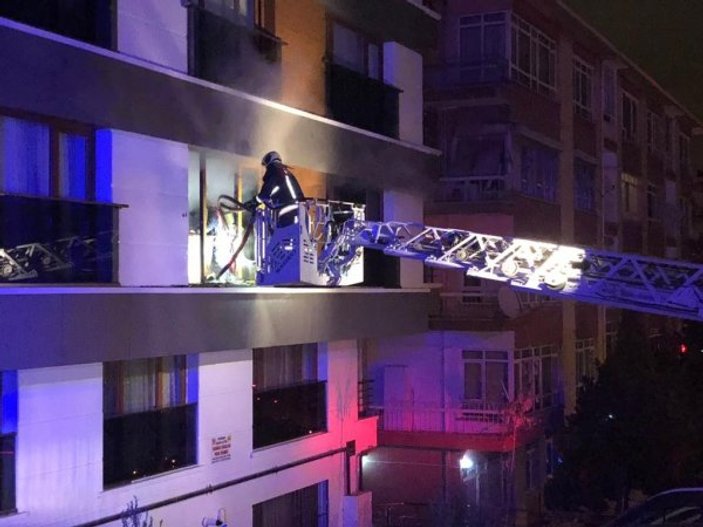 Ankara’da şizofren hastası bir kadın yangın çıkardı