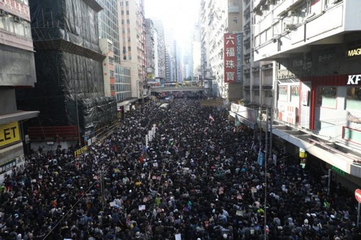 Hong Kong'da şimdiye kadar 6 bin kişi gözaltına alındı