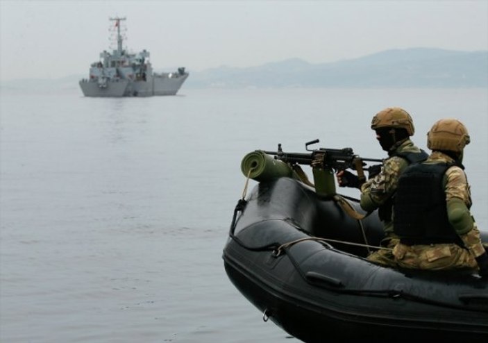 Deniz piyadelerinin nefes kesen eğitimi