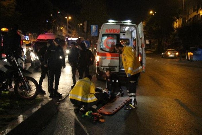 Beşiktaş'ta yola dökülen yağ, kazaya sebep oldu
