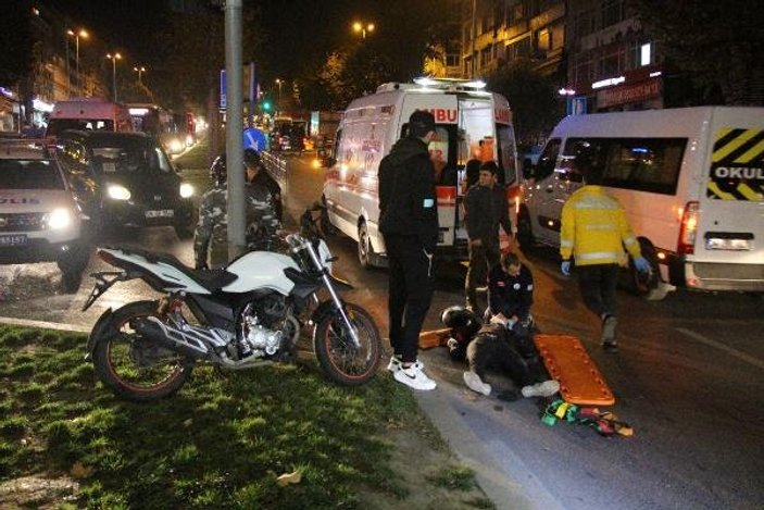 Beşiktaş'ta yola dökülen yağ, kazaya sebep oldu