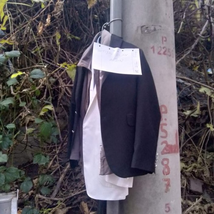 Zonguldak'ta üşüyenler için kıyafet bıraktı