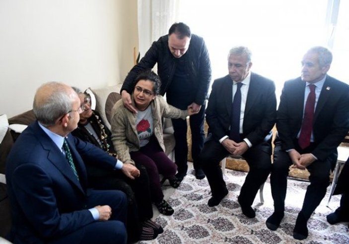 Kılıçdaroğlu şehit ailesini ziyarete gitti