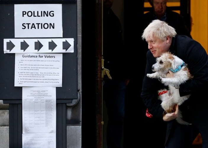 İngiltere'de Boris Johnson seçimin galibi oldu