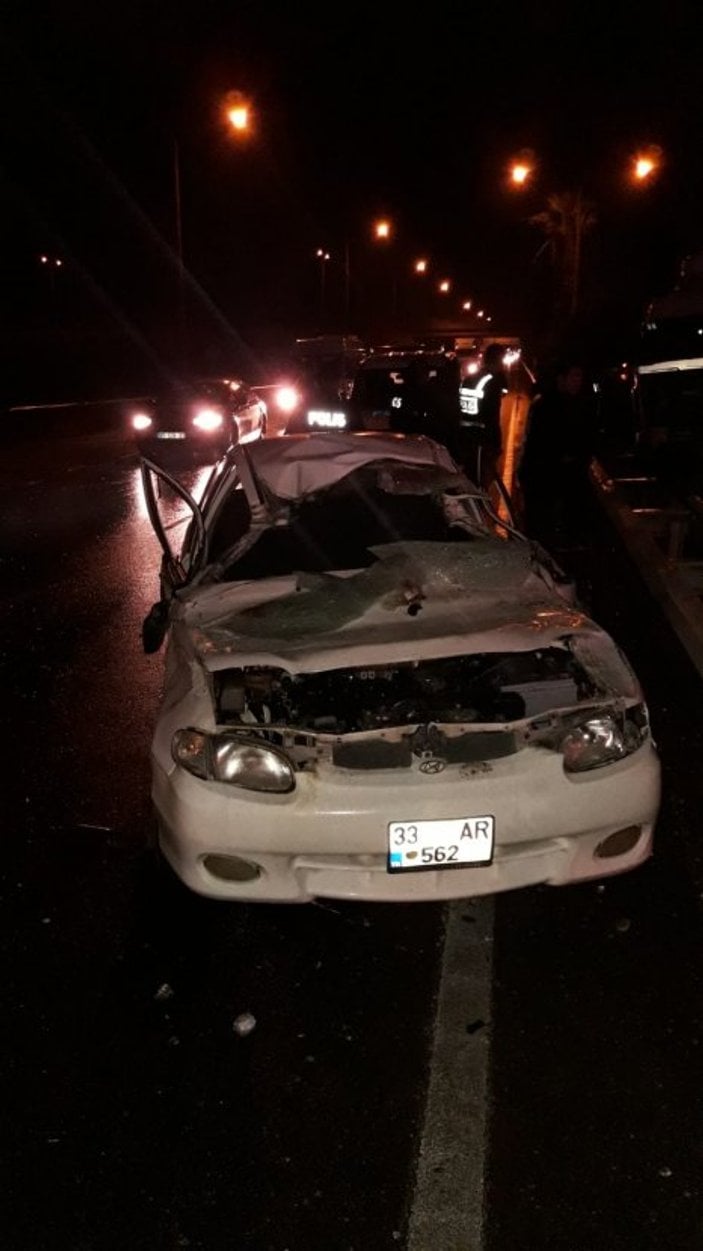 Mersin'de iki tırın çarpıştığı kazada 5 kişi yaralandı