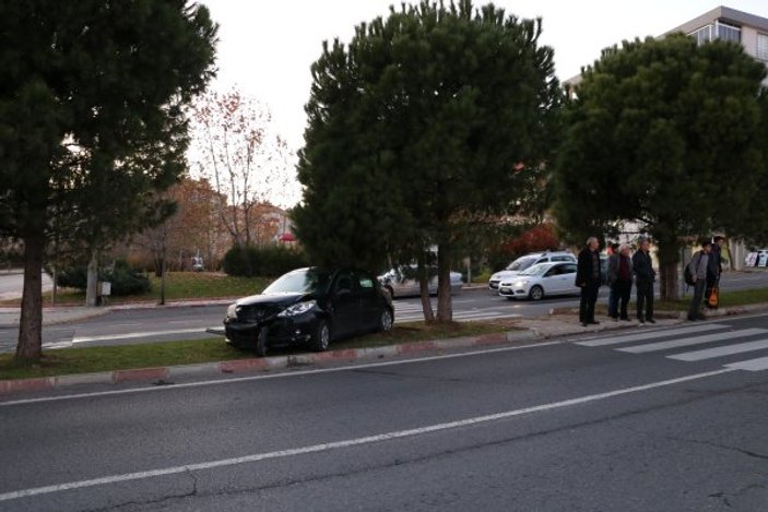 Kahramanmaraş'ta sürücüsüz araç 3 otomobile çarptı