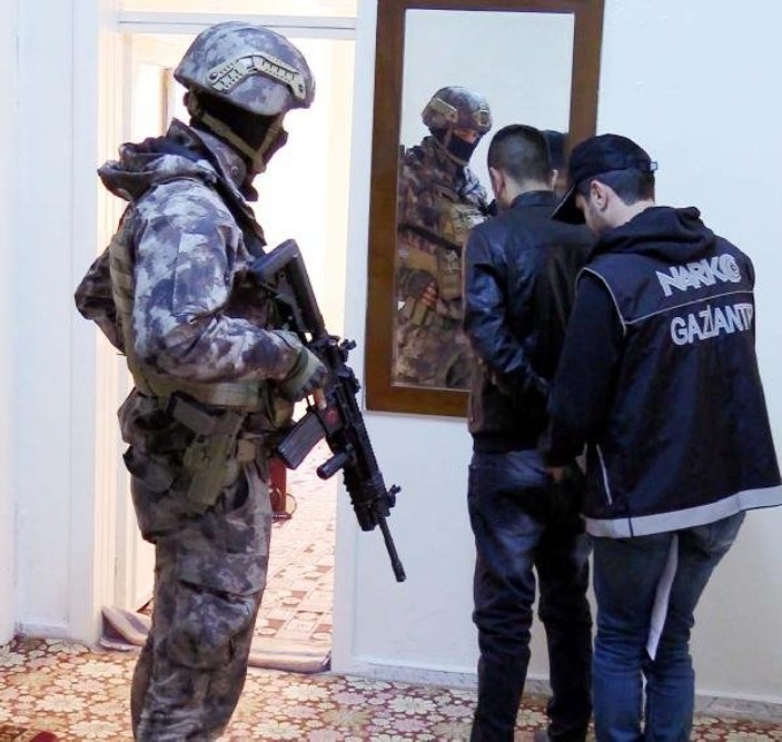 Gaziantep'te 770 polisle uyuşturucu operasyonu