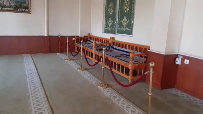 Şanlıurfa’daki camilerde tabure ve sandalyeler toplanıyor