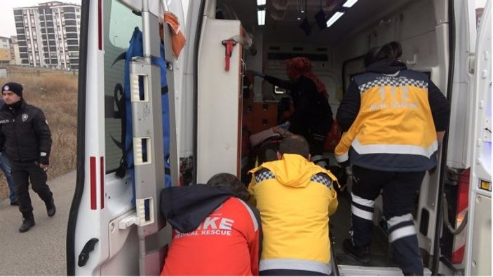 Kırıkkale'de otobüs şarmapole devrildi: 7 yaralı