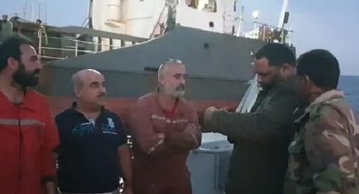 Libya'da Türk mürettebatlı gemiye müdahale