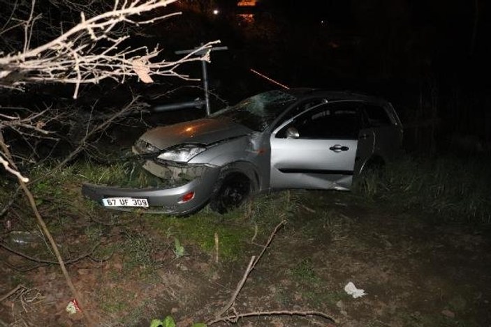 Zonguldak'ta sürücüsü alkollü olan araç dereye uçtu