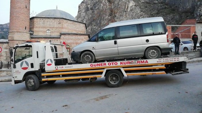 Amasya'da direksiyon başında fenalaşan sürücü öldü