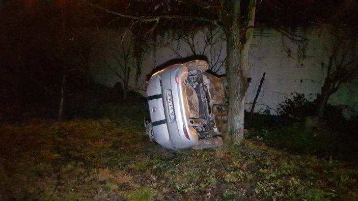 Karabük'te araç 35 metreden boş araziye düştü