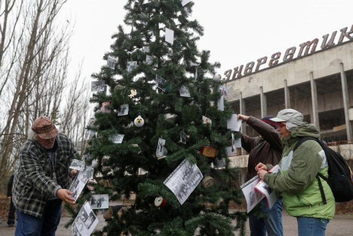 Çernobil'de 33 yıl sonra ilk Noel ağacı