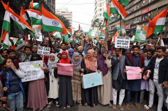 Hindistan'da yeni vatandaşlık yasasına karşı eylemler sürüyor