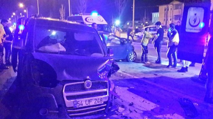 Sakarya'da trafik kazası: 5 yaralı