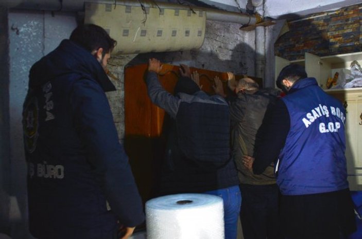 Gaziosmanpaşa'da kaçak içki operasyonu