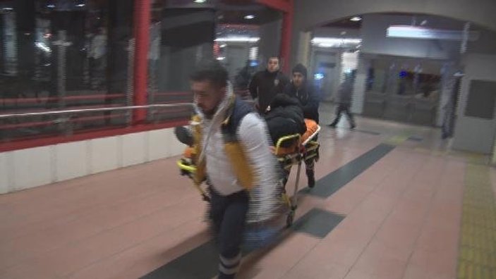 Metrodaki bıçaklı kavgaya ilişkin 6 gözaltı