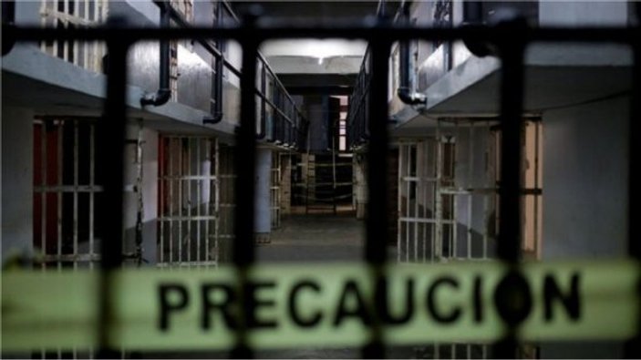 Meksika'da mahkumların kavgası: 16 ölü