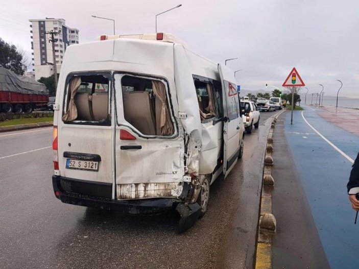 Sarıyer'de zincirleme trafik kazası: 3 yaralı