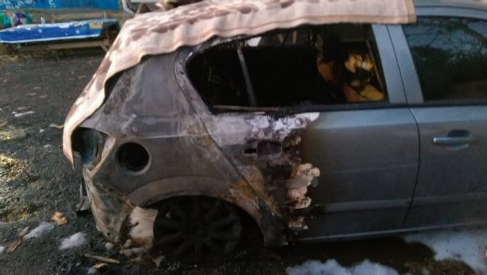 Ümraniye'de genç kadının otomobili kundaklandı