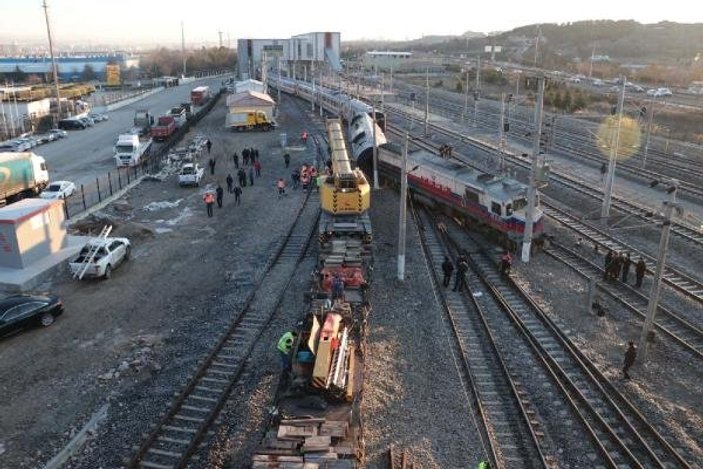 Ankara'da tren raydan çıktı