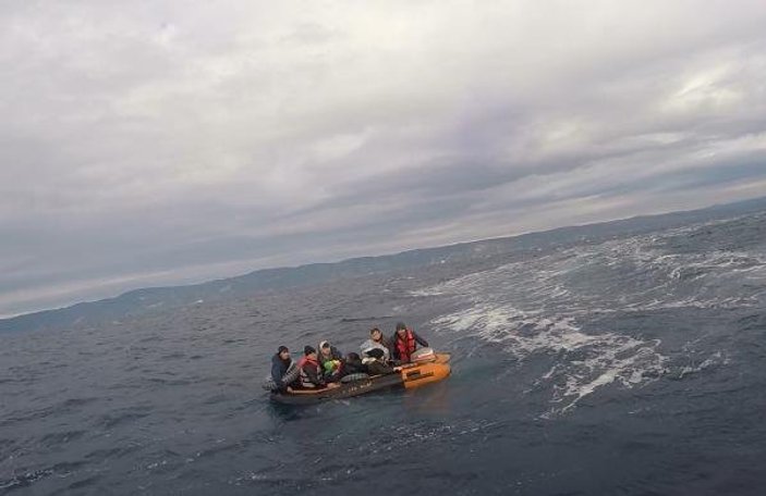 Çanakkale'de 44 göçmen yakalandı
