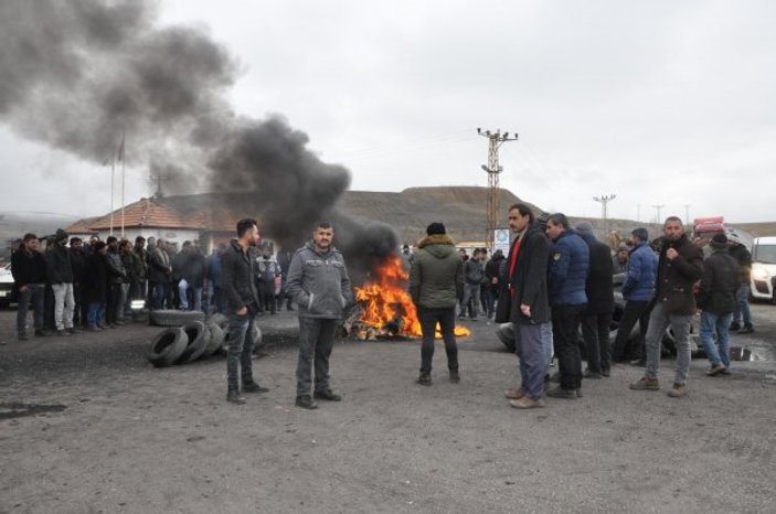 Yozgat'ta işten çıkarılan işçiler eylemde