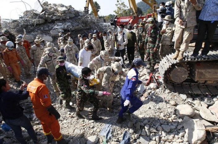 Kamboçya'da inşaat çöktü: 36 ölü