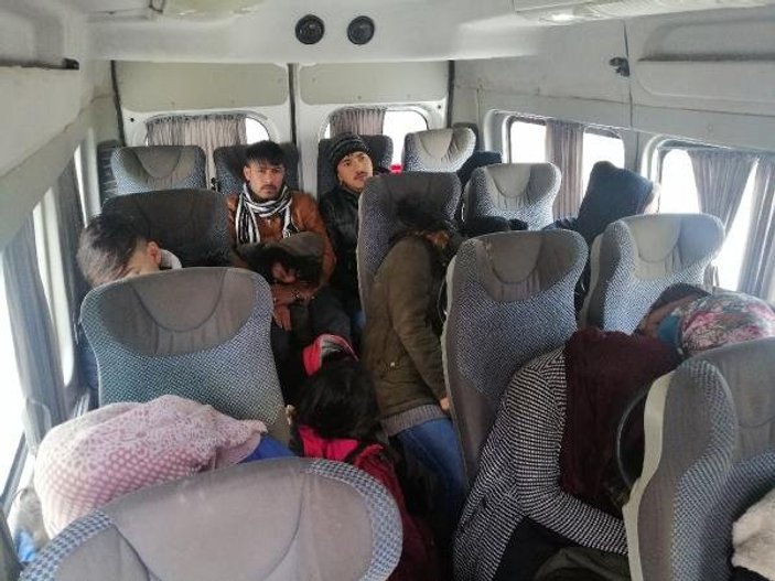 Çanakkale'de 108 kaçak göçmen yakalandı