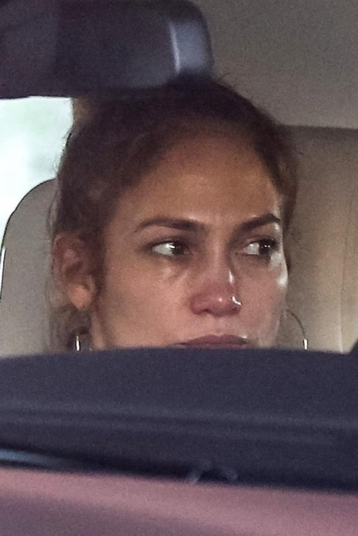 Nişanlısı, Jennifer Lopez'i ağlattı