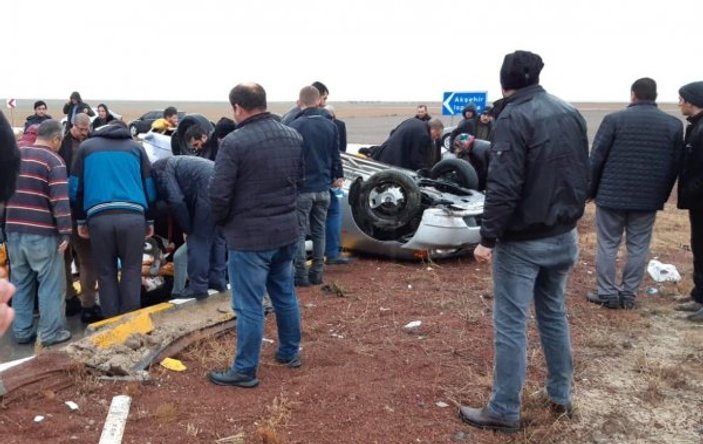 Konya'da trafik kazasında 1 kişi öldü, 8 kişi yaralandı
