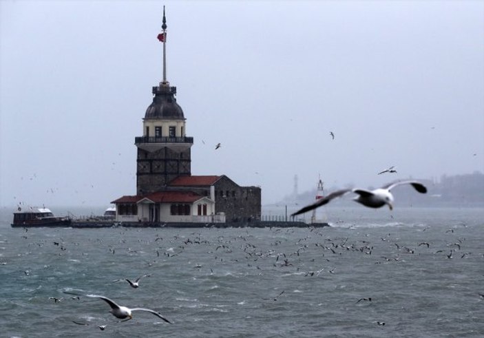 İstanbul'da fırtına 2 gündür devam ediyor