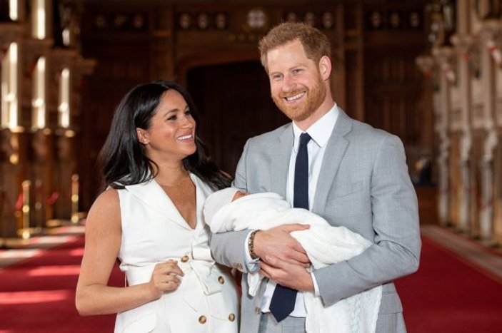 İngiltere'de Prens Harry ve eşi Megan, Kraliyet'ten ayrılıyor