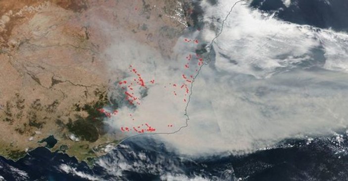 Avustralya'daki yangının dumanı karşı kıtada