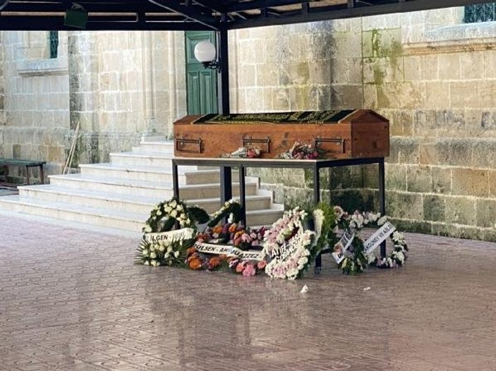 KKTC'de aynı gün ölen Türk ve İngiliz'in cenazesi karıştı