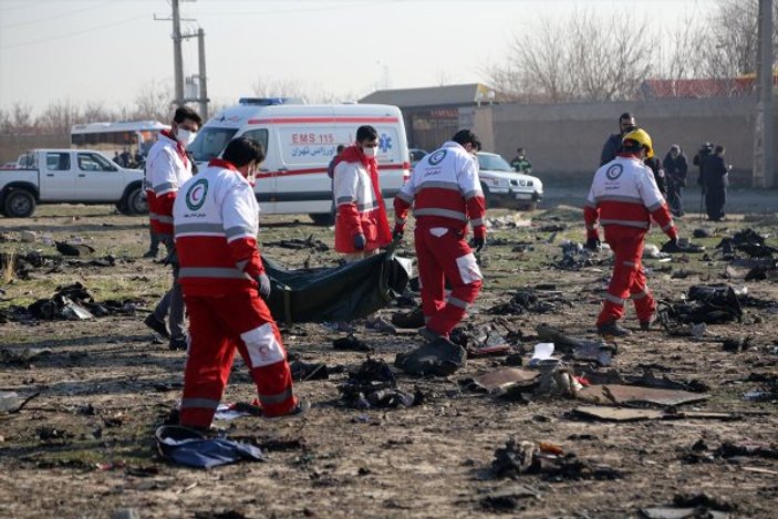 İran'da düşen uçaktaki patlama güvenlik kamerasında