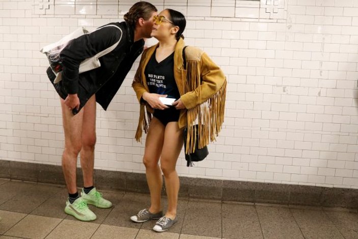 New York'ta 'Pantolonsuz Metro Yolculuğu' etkinliği