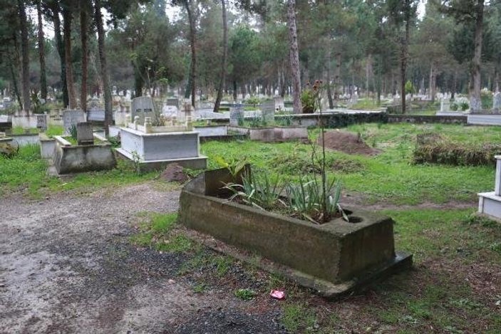 Göğceli Mezarlığı’ndaki mezarlarda sapma ortaya çıktı