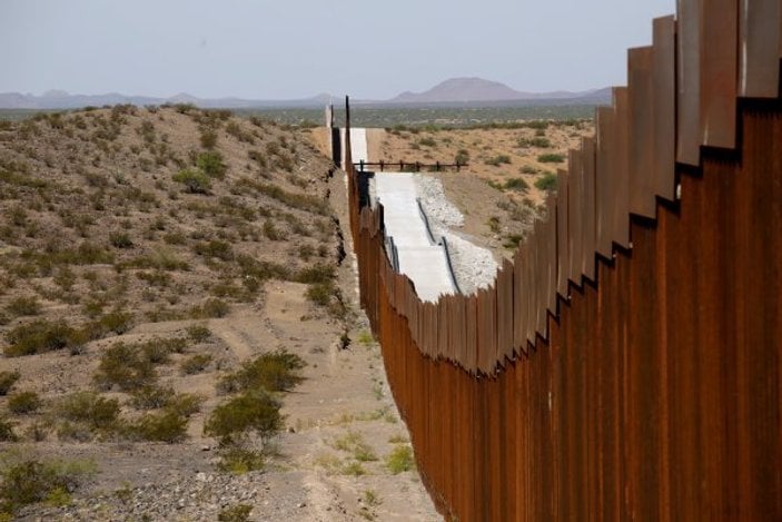 ABD'den Meksika sınırına duvar için yeni ödenek